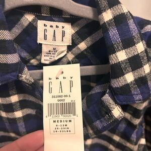 GAP Navy and Cream Checkered Button-Down Shirt